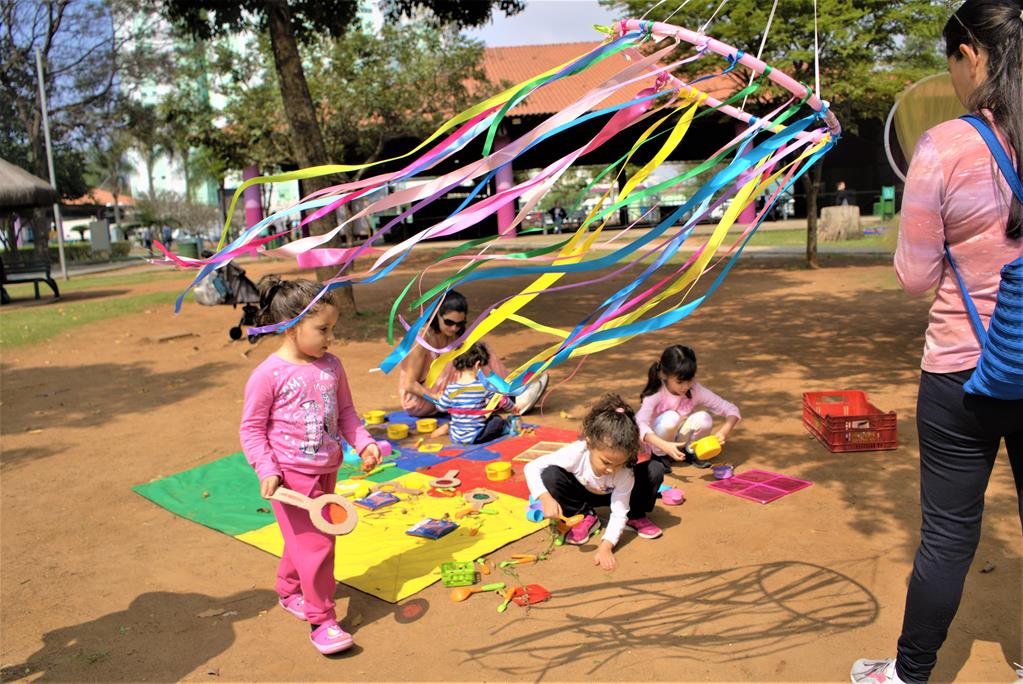 No mês das crianças, Primeira Infância realiza atividades no Parque Dom José
