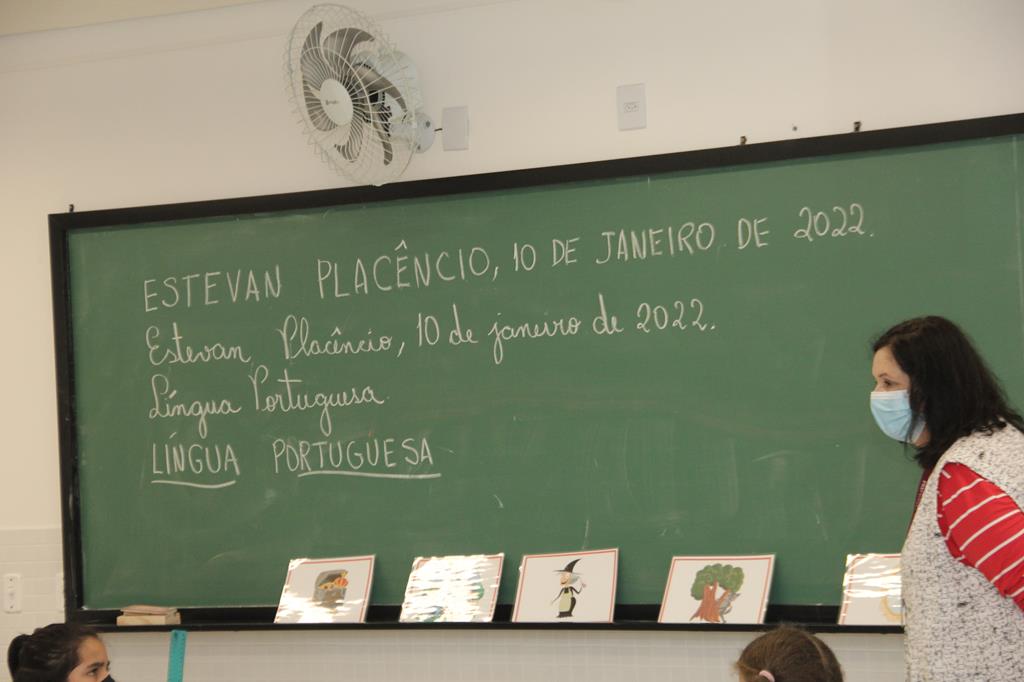 Férias com estudo: reforço escolar atende 4 mil alunos em Barueri