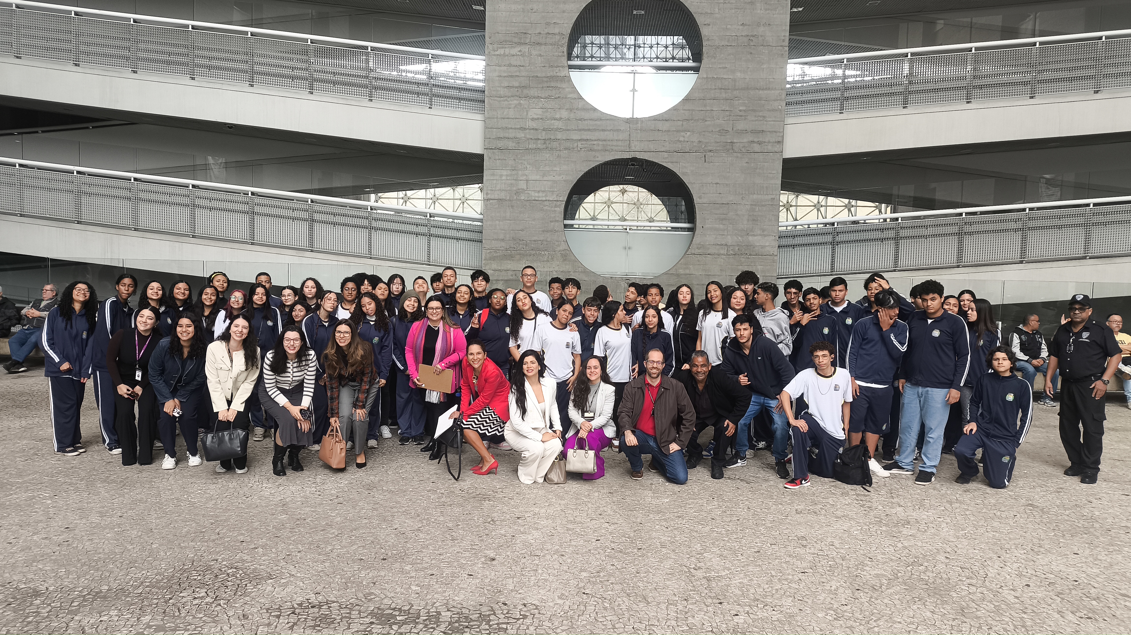 Estudantes vivenciam a cidadania em ação no Fórum Trabalhista de São Paulo