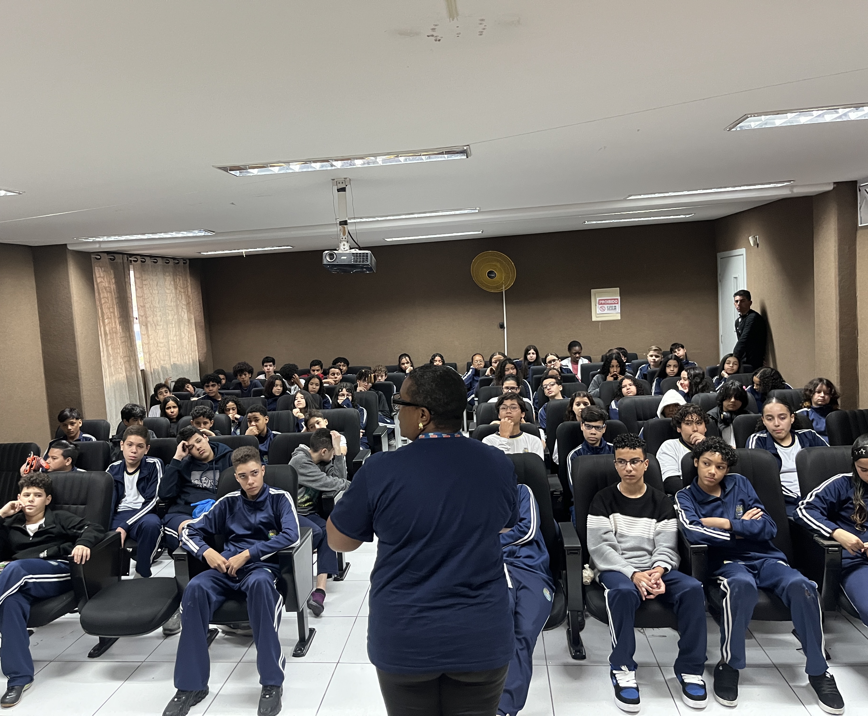 ‘Na Real’: Educação de Barueri traz programa global sobre os riscos do álcool na adolescência