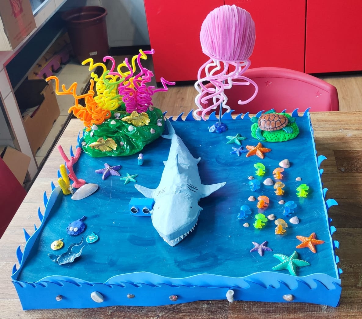 Tralaledom: O Tubarão Limpa mar